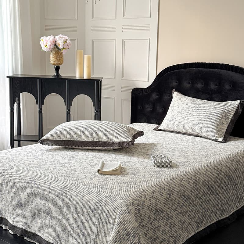 2026 New French Cotton Lace Bed Cover 4-Piece/3-Piece Set Floral Lace Bed Cover Summer Quilt Duvet Cover