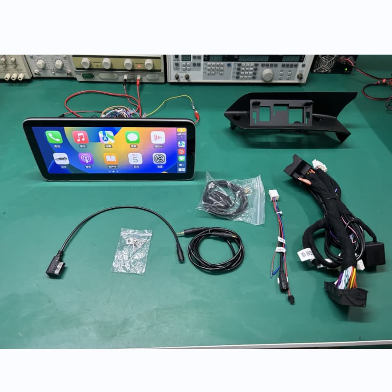 Compatible with 11-14 Mercedes-Benz Right-Hand Drive W204 NTG4.5 Android Navigation 12.3-Inch Eight-Core Wireless CarPlay
