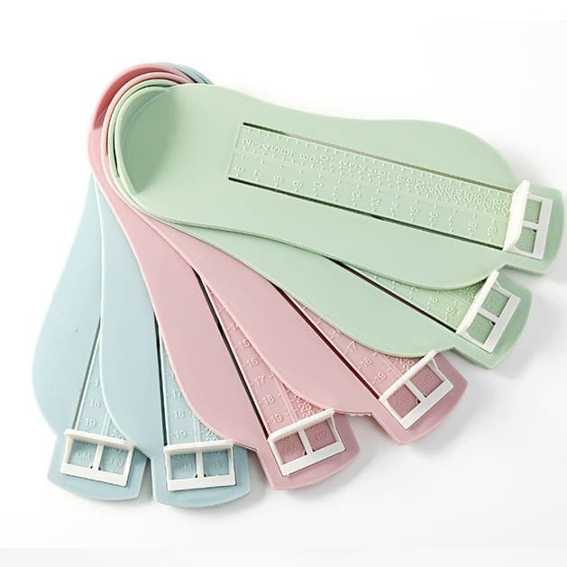 Home-use children's foot measuring device, flexible foot measuring device for baby shoes, infant foot length measuring device for 1-3 years old.