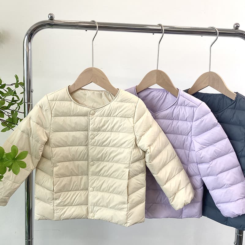 Cross-border Pinghu children's lightweight down jacket, suitable for both inner and outer wear, 2023 winter, for older children and girls, made with white duck down.