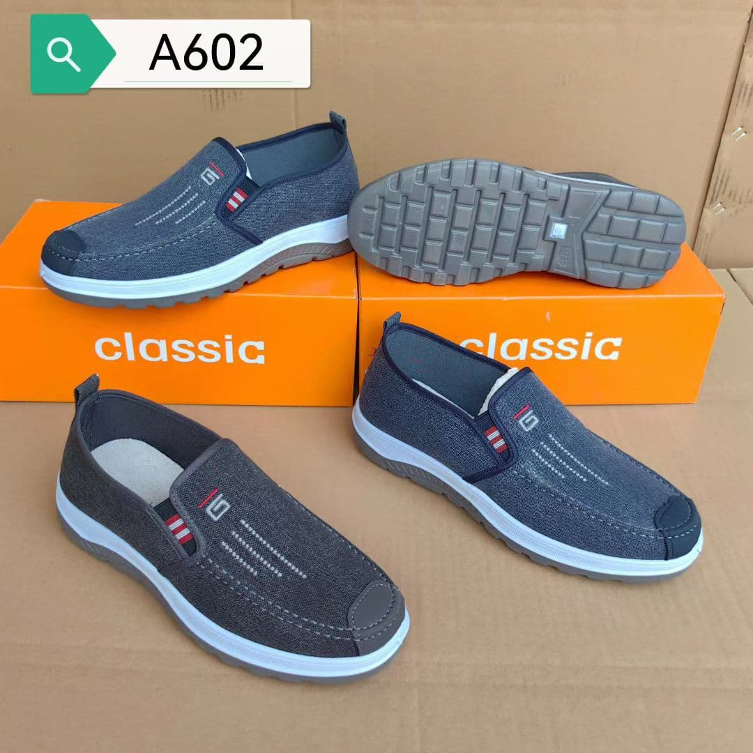2025 spring/autumn new style old Beijing cloth shoes casual lazy slip-on canvas shoes student plimsolls wholesale