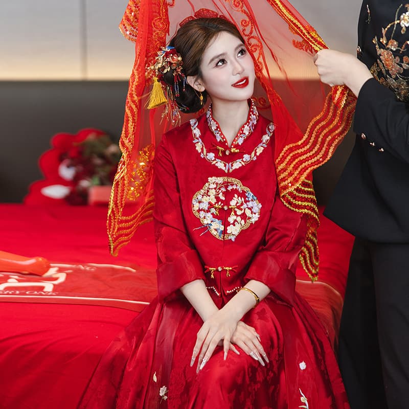 Xiuhe Suit Bride 2026 New Style Petite High-End Wedding Toast Dress Custom Wedding Dress New Chinese Style Wedding Gown