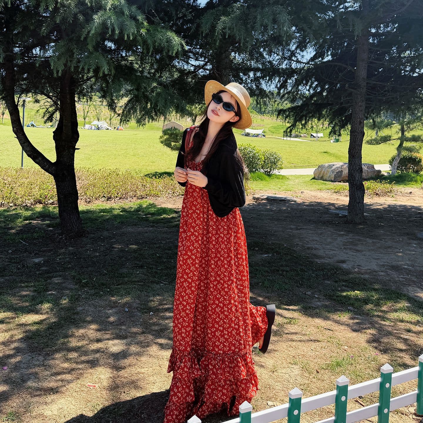 A0143 Xuanchen Retro Floral Red Suspender Dress for Women, Summer Waist-Cinching A-Line Slimming French-Style Long Dress