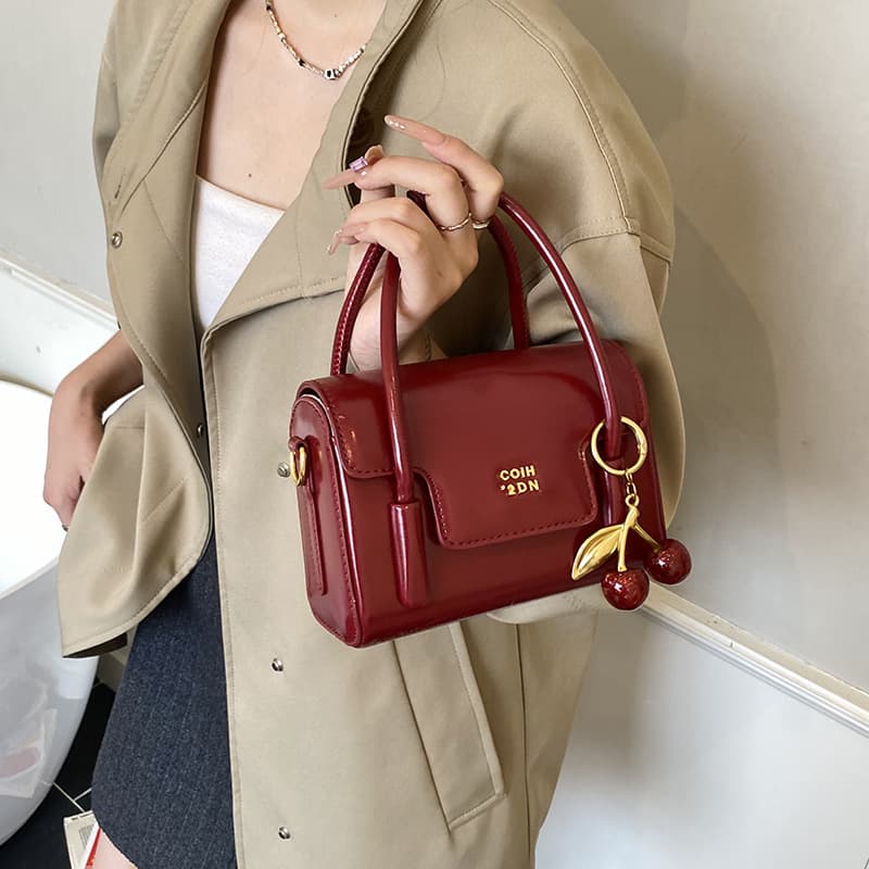 Cross-border Hot Fashion Handbag Simple Square Bag Women 2026 New Texture Commuter Shoulder Crossbody Bag