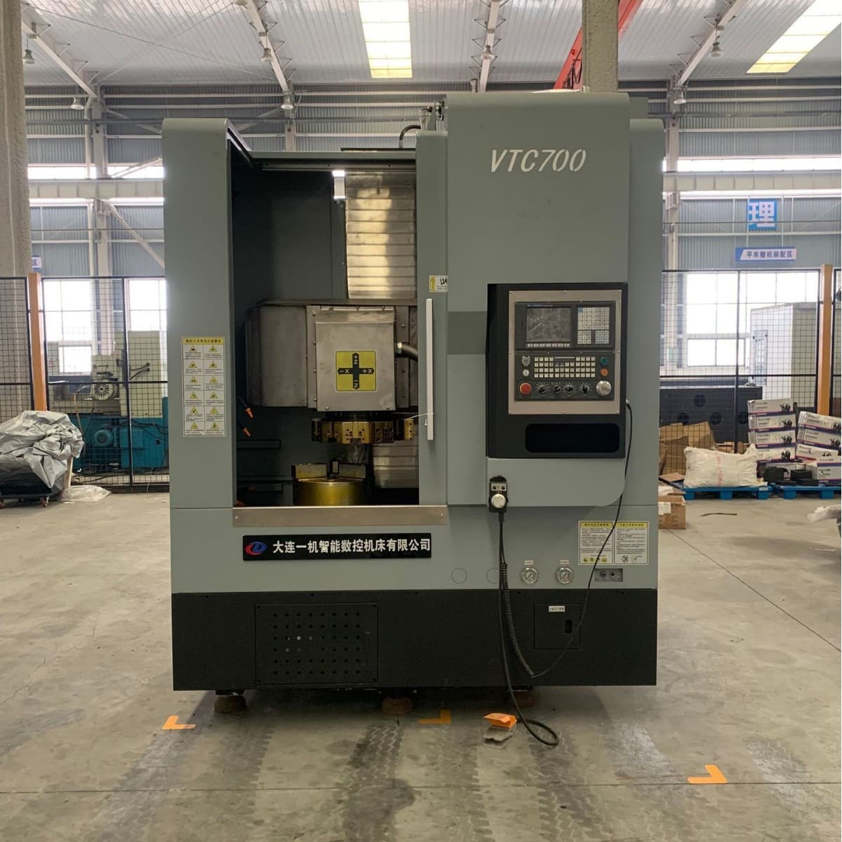 Automotive wheel hub machining lathe, high-speed CNC vertical lathe, vertical precision brake disc machining CNC lathe, economical type