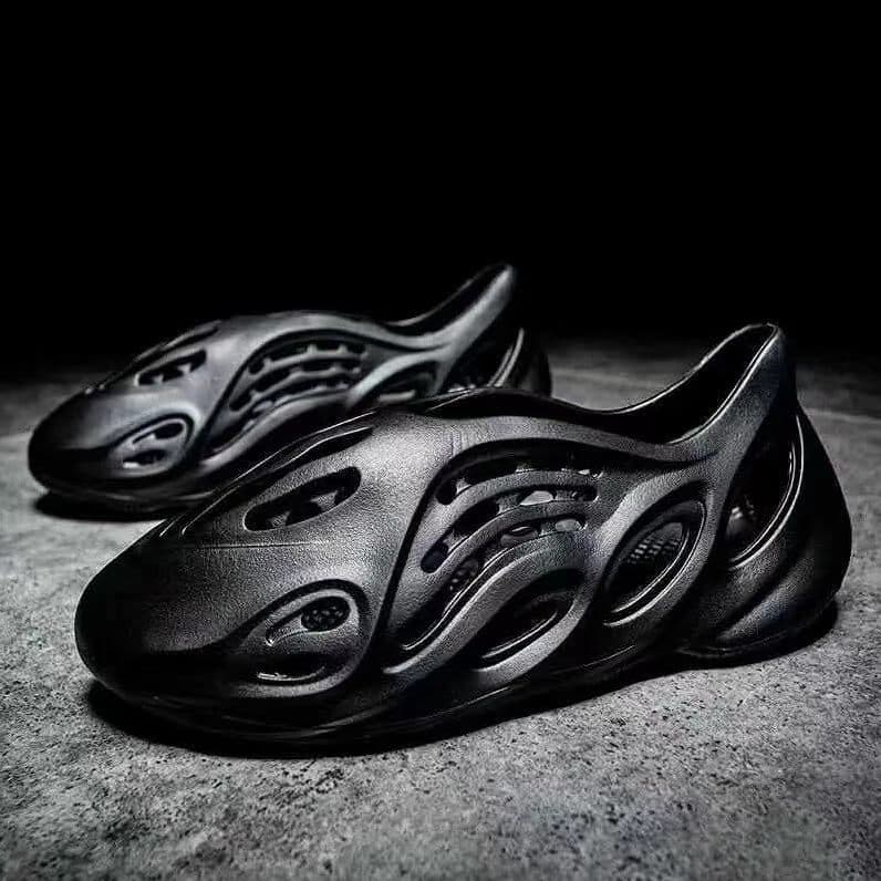 Croc shoes men's summer sports slippers non-slip beach wading toe-toe sandals 2026 new thick sole