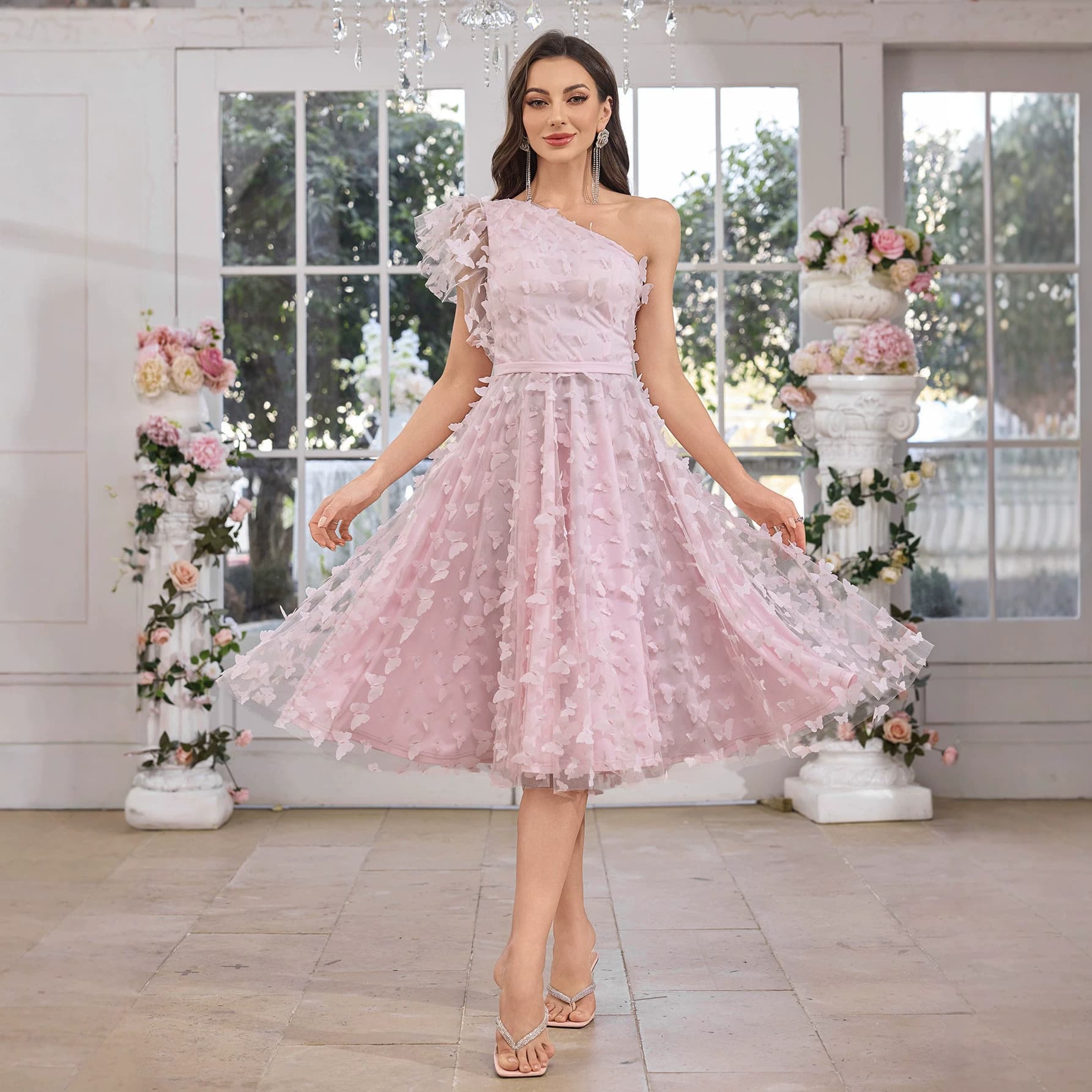 Yi Ge Lila 2025 summer new pink temperament halter neck loose short daily dress dress 69251