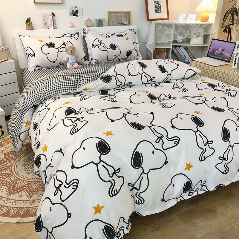Snoopy 4-Piece Bed Sheet Set with Fitted Sheet, Cute Cartoon Mickey Pattern, Black and White Grid, Taiwan