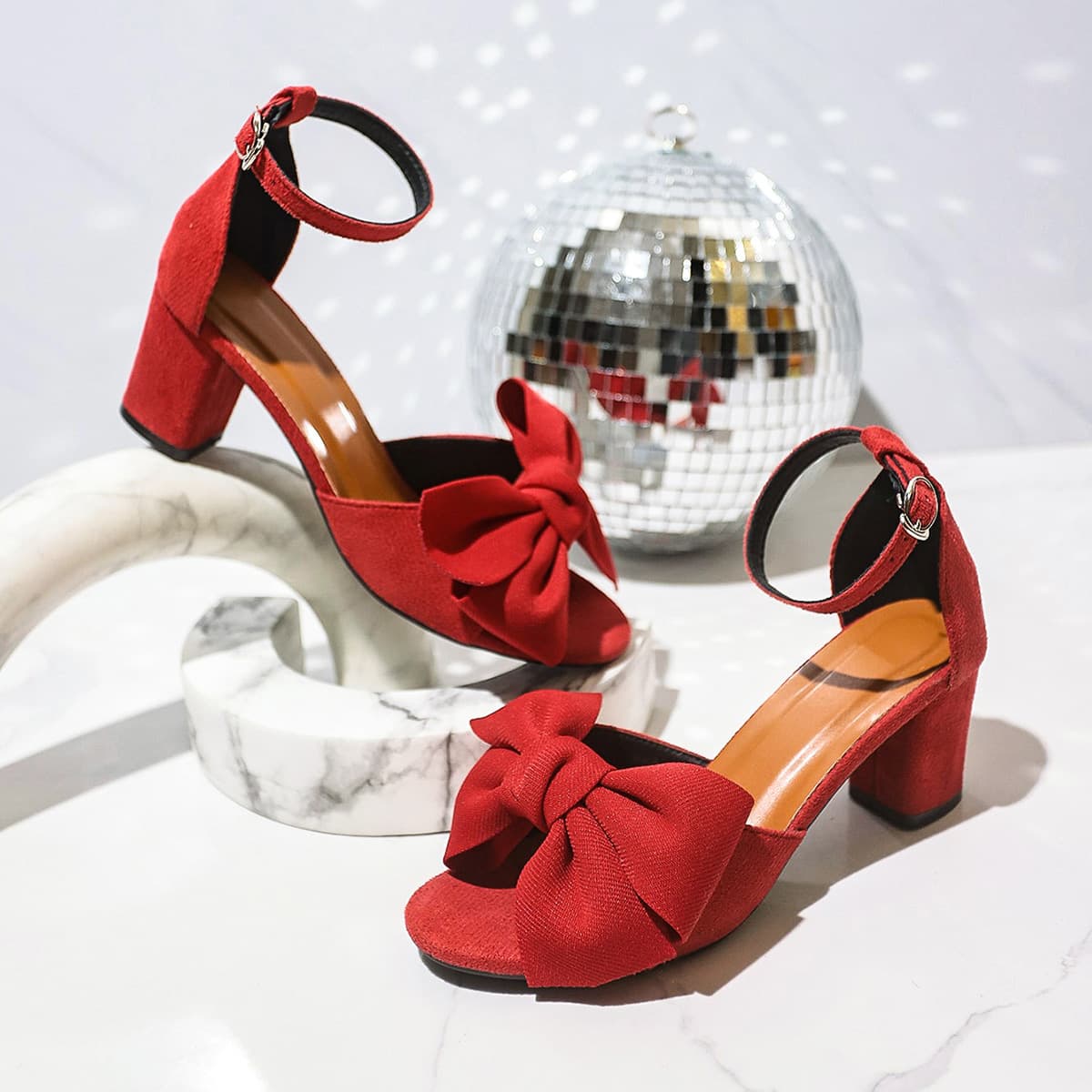 2025 Summer New European and American Export Large Size Peep-Toe Bow Buckle One-Strap Chunky Heel Sandals for Women Wholesale