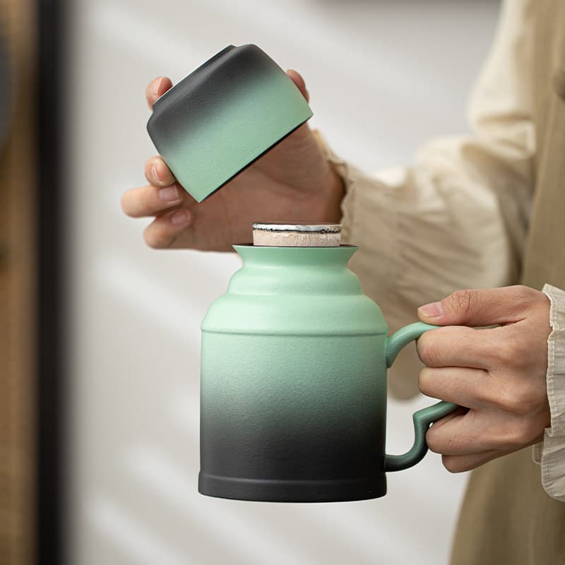Creative Gradient Ceramic Small Thermos Large Capacity Mug Chinese Retro Office Cup Tea Steeping Pot Customizable