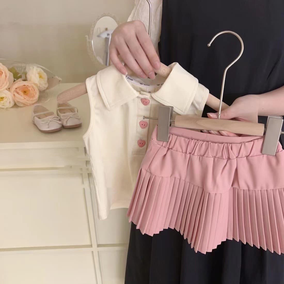 Korean girls' clothing 2024 summer style lapel polo sleeveless vest T-shirt + pink pleated skirt fashionable two-piece set
