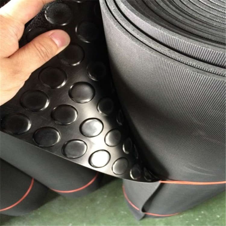 Factory wholesale stripe round button rubber mat, shock-absorbing rubber flooring for workshop ground installation