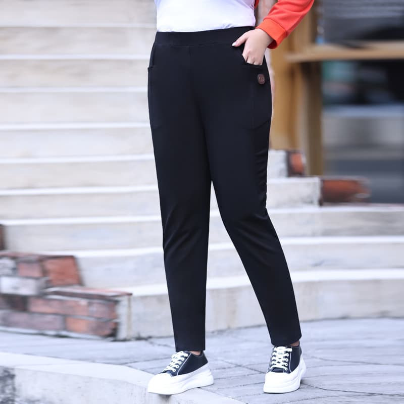 2026 Summer New Plus-Size Women's Clothing 100kg Casual Straight-Leg Pants for Plus-Size Women, Black Elastic Waist Skinny Pants