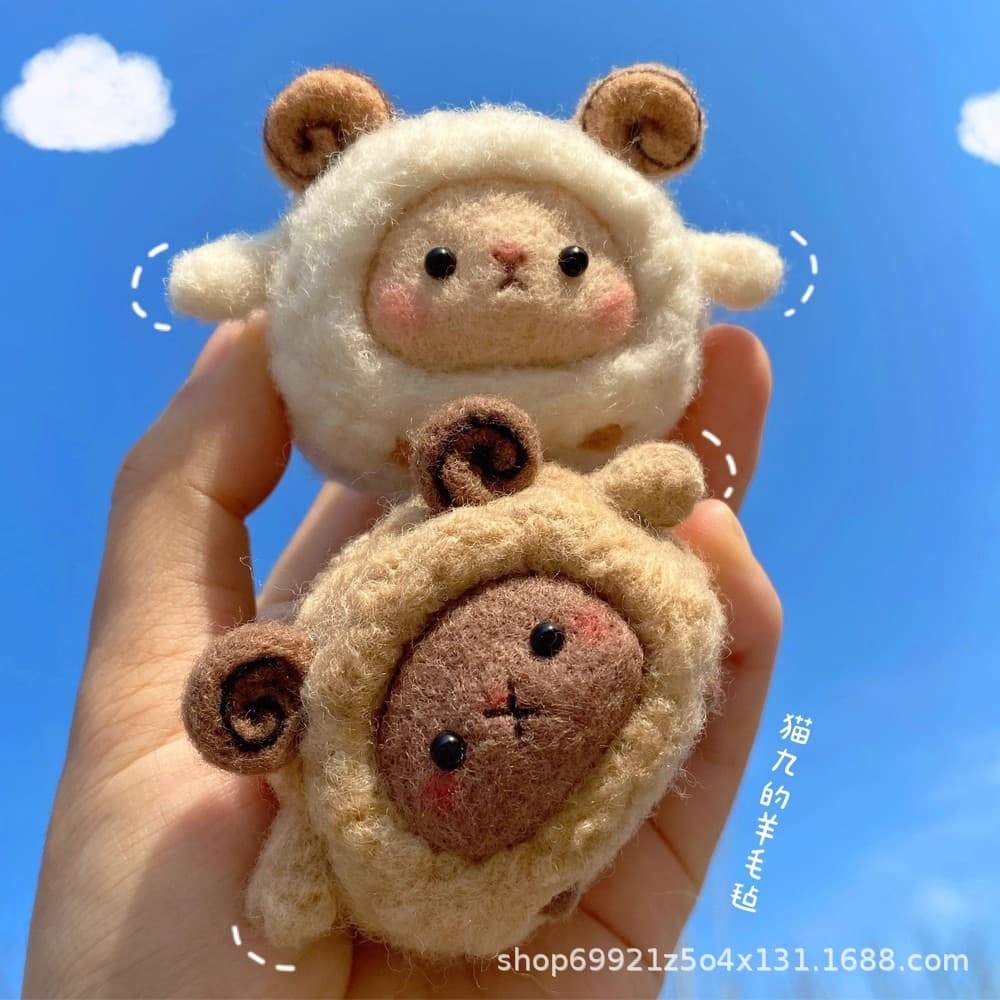 Wool Felt Stamping Kit: DIY Handmade Sheep Doll, Couple Gift Pendant, Car Ornament