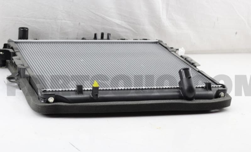 For Toyota Land Cruiser VDJ7# 1VD 16400-51030 1640051031