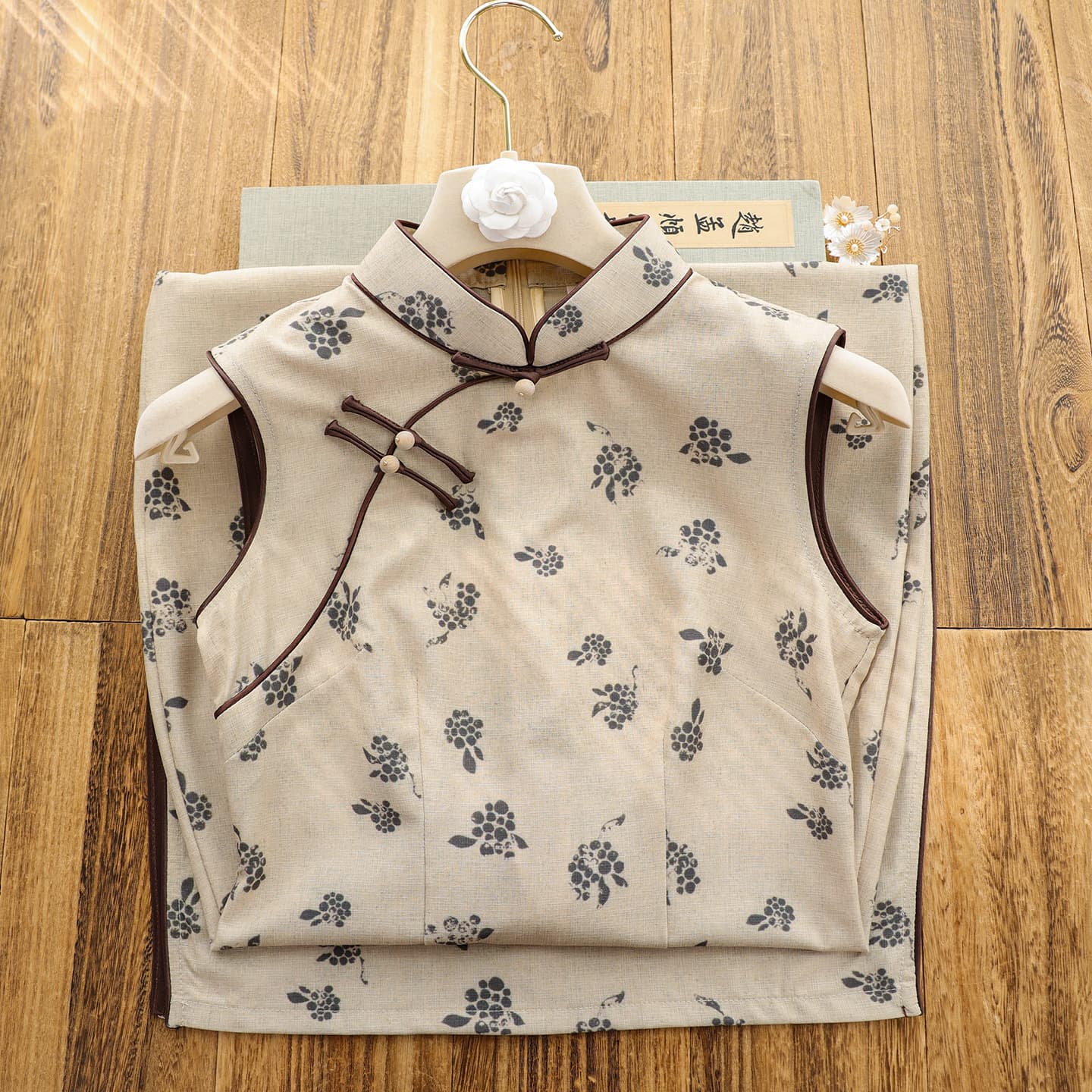 Qiaoniangyu Retro Sleeveless New Chinese-Style Cheongsam Dress for Women 2026 Spring New Arrival, Daily Wear, Elegant Improved Young Style