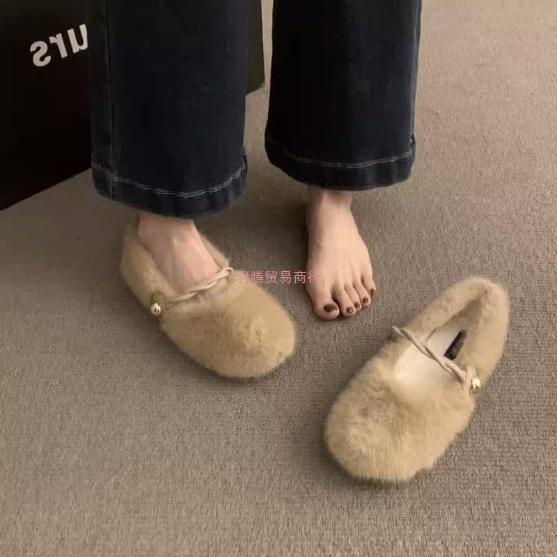 Mary Jane fluffy shoes for women, autumn and winter, fleece-lined, suitable for pregnant women, cotton shoes, French style, gentle fluffy shoes.