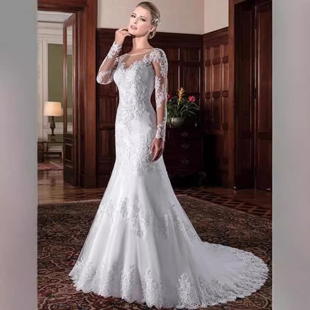 Elegant Slimming Lace Round Neck Long Sleeve Open-Back Fish Tail Wedding Dress 2024 New Style China Large Size Wedding Gown