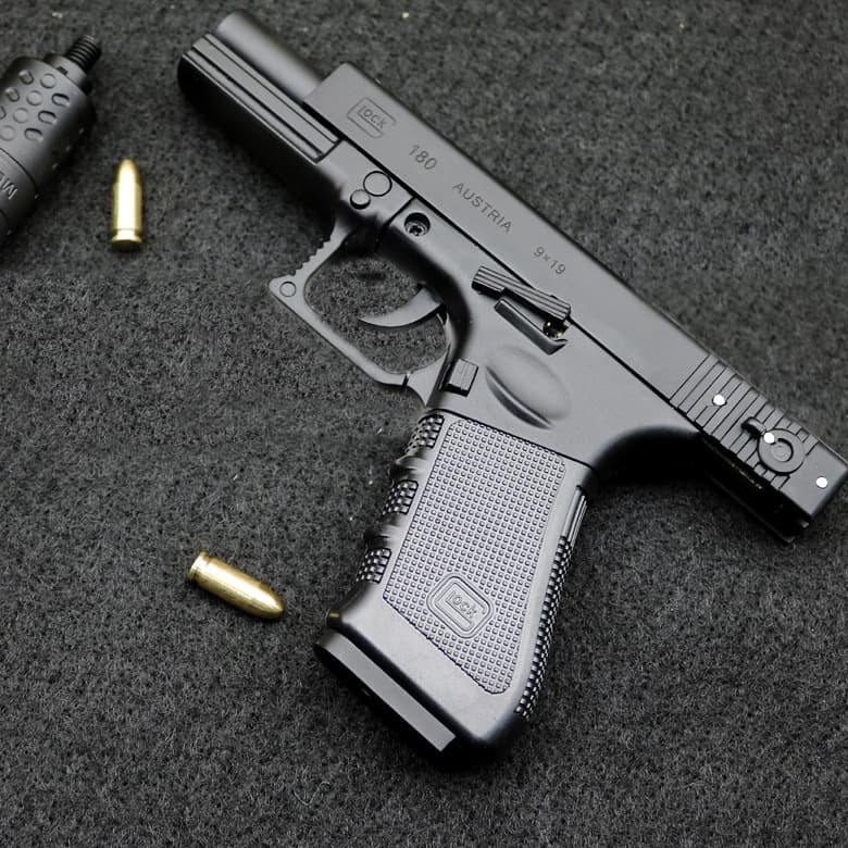 1: 2.05 Glock Kids Model Shell Ejecting P18C Glock Model Non-Firing
