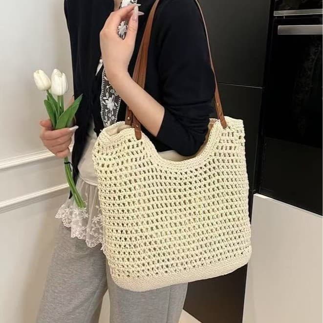 Xiaohongshu and Douyin viral trendy fishnet bag, hollow bag, cotton woven bag, small size, lazy style, hand-woven straw bag