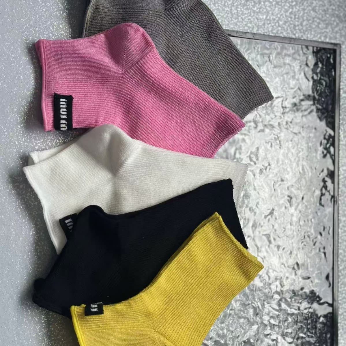 Summer thin fabric label simple half socks fashionable and unique niche style foot protection versatile half sock arch support socks