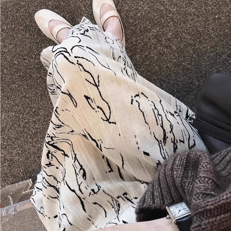 French Vintage Knit Skirt Autumn/Winter New High-Waisted Pleated Skirt Elegant A-Line Umbrella Skirt Midi Skirt