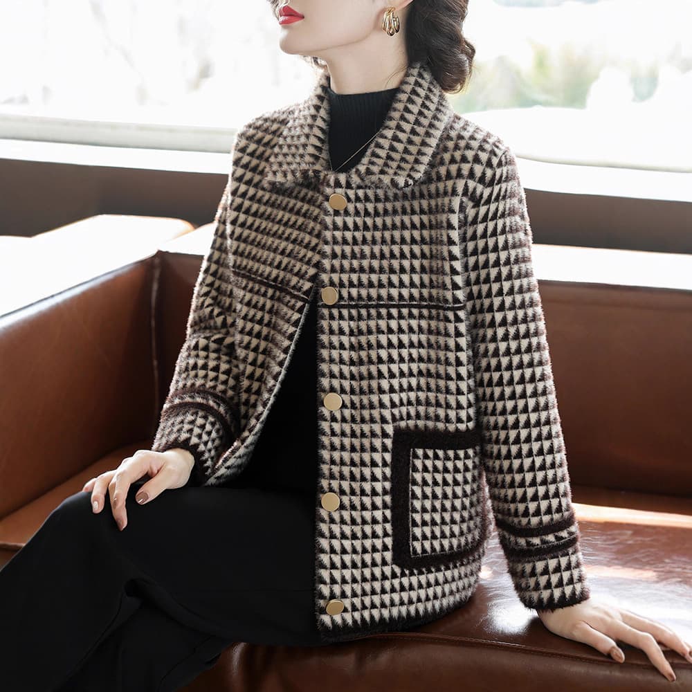 2025 New Fashionable Mink Velvet Short Jacket for Middle-Aged Mothers, Autumn and Winter Wool Coat for Middle-Aged and Elderly Women