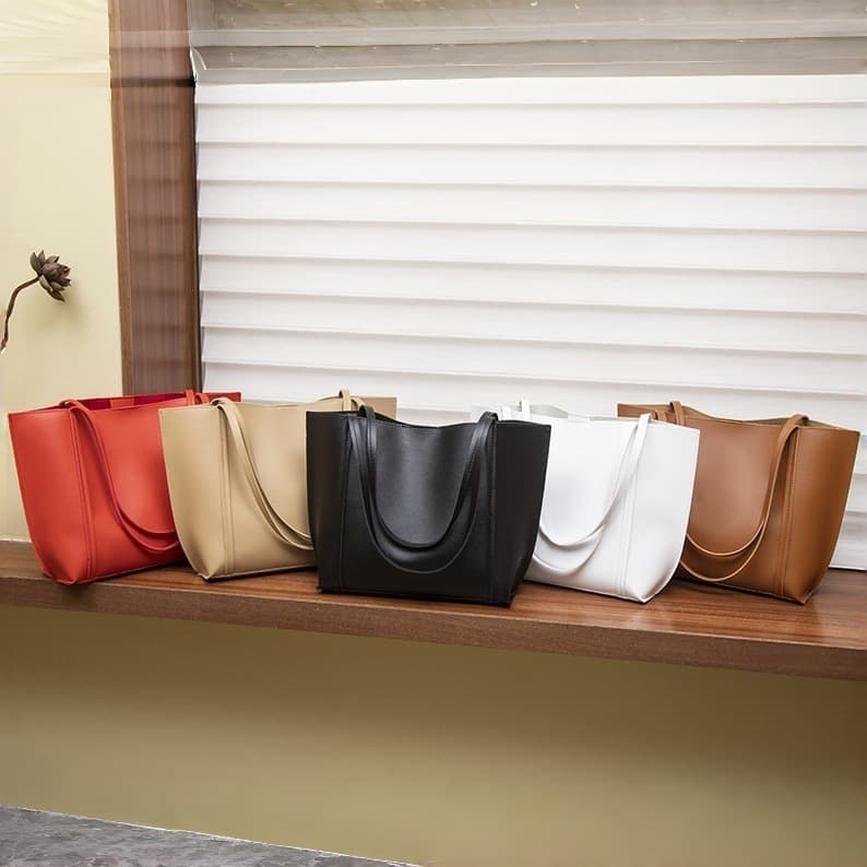 Solid Color Large Capacity Bag Women 2026 New Trendy Fashion Retro Tote Bag Versatile Niche Shoulder Bag with Matching Pouch