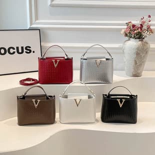 2026 Summer New Single Shoulder Bag, Vintage Personality Crossbody Bag, Trendy Handbag, Small Carry Bag, Cross-border Women's Bag