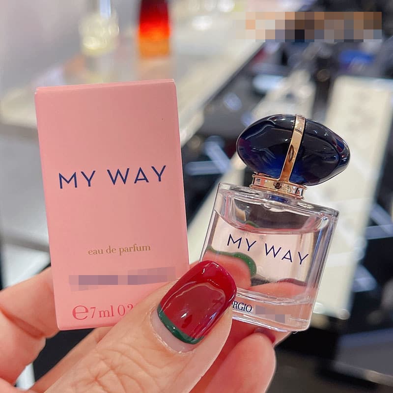 Mini Perfume Q-Version Sample 7.5ML Cross-border Foreign Trade Exclusive Vietnam Pink Encounter Blue Wilderness Earth Black Opium