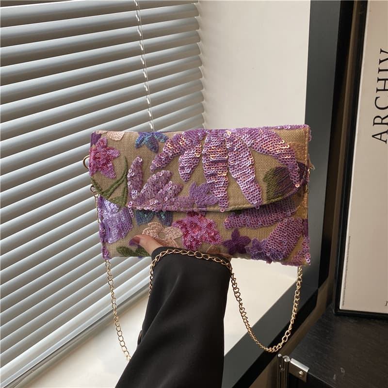 New Chinese style straw woven flower bag for women 2025 new style versatile chain shoulder crossbody bag envelope bag