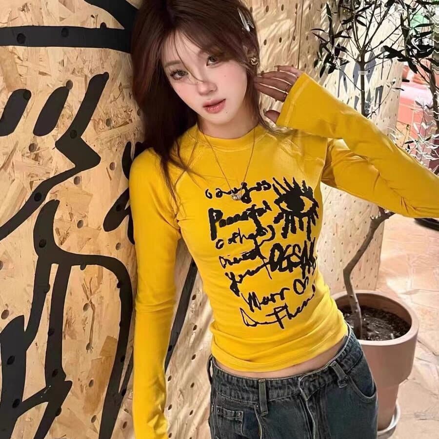 American retro long-sleeved T-shirt for women in early autumn dopamine inner wear and outer wear bottoming shirt tight short y2k hot girl top