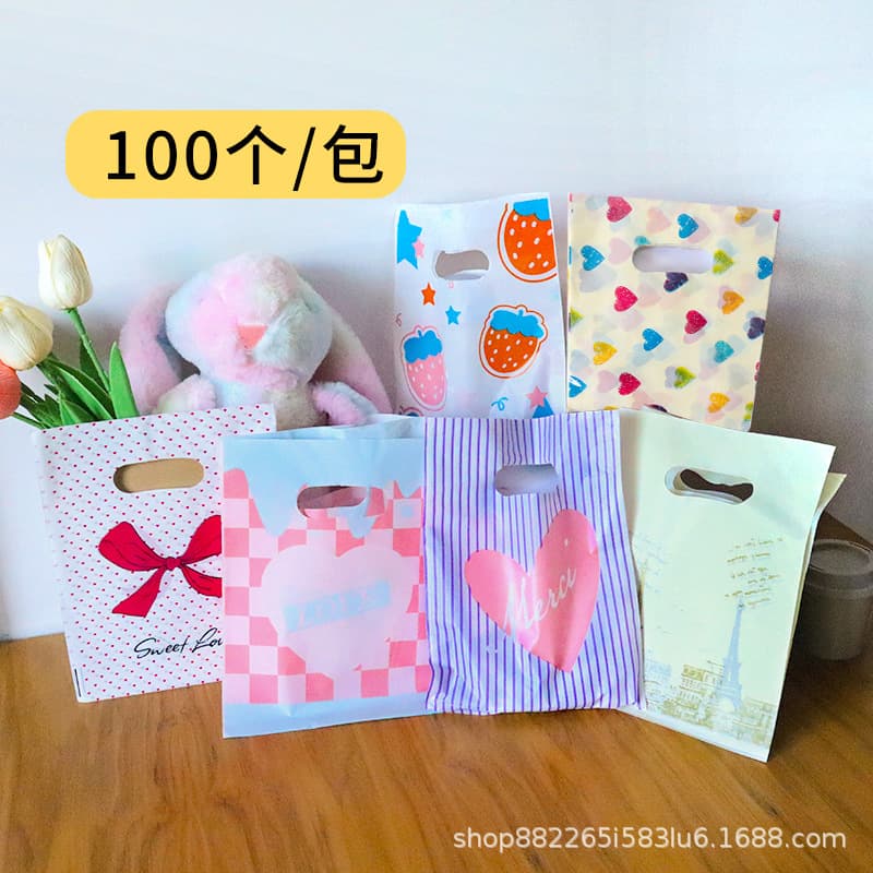 Wholesale plastic bags for jewelry and gifts, packaging bags for lingerie shops, tote bags for clothing, cute cartoon packaging bags
