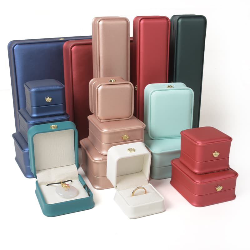 Crown PU Leather Jewelry Box for Rings, Pendants, Pearls, Suits, Jade, Gold, and Silver