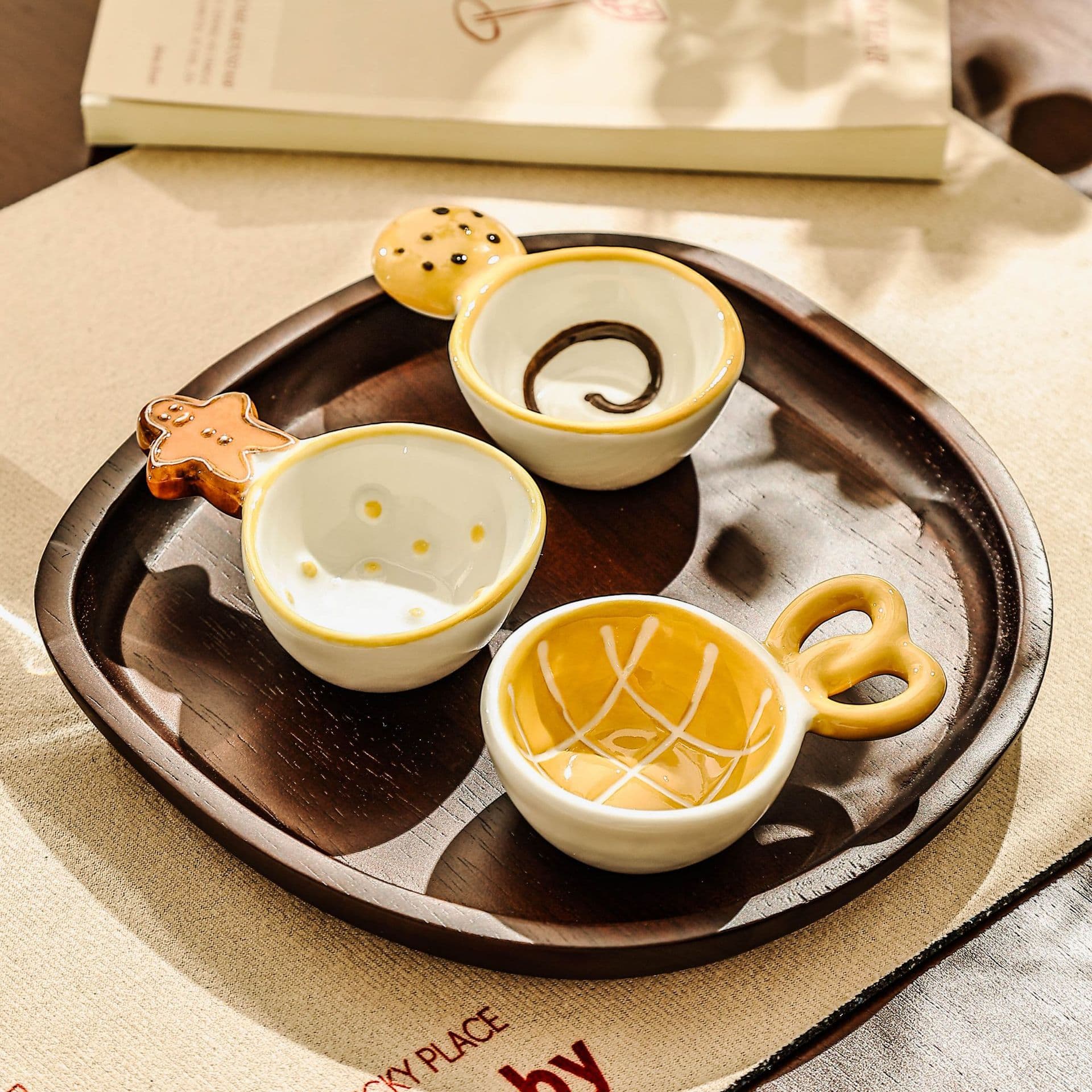 Creative Bread Dip Dish Household Flavor Dish Hot Pot BBQ Seasoning Bowl High Appearance Breakfast Side Dish Ceramic Small Dish