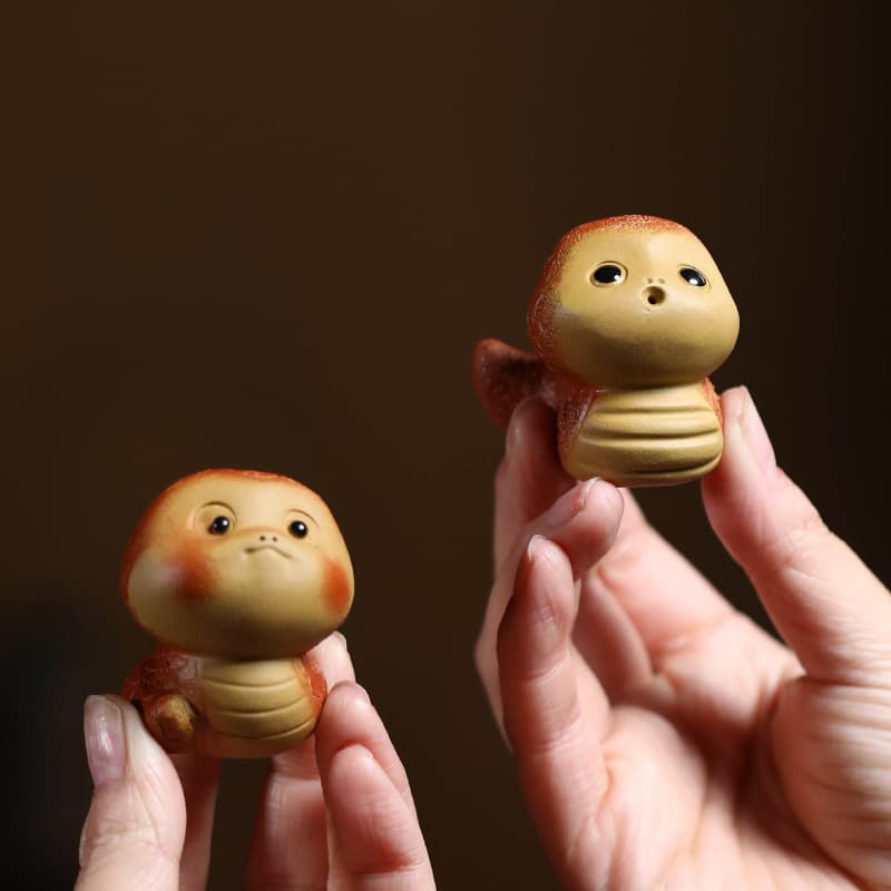 Yixing Purple Sand Teapet Zodiac Snake Ornament Handmade Tea Set Tea Table Accessory Snake Treasure Tea Play Sculpture Raisable