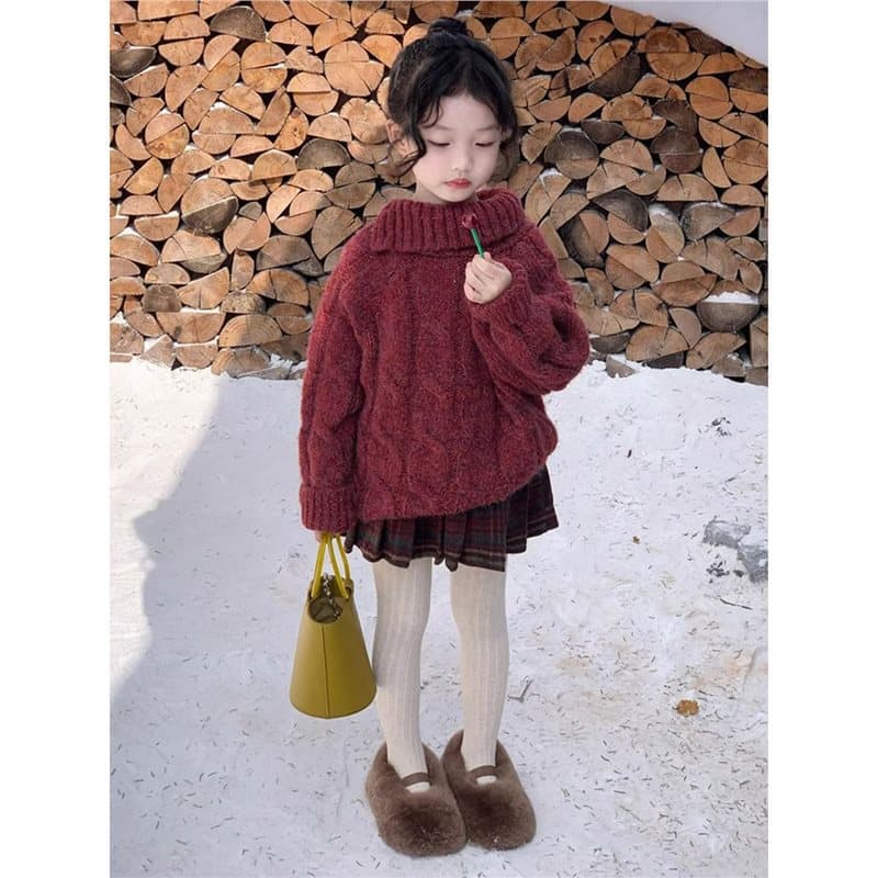 Korean children's clothing 2025 Autumn/Winter new retro red diagonal neck pullover sweater for girls, red plaid pleated skirt