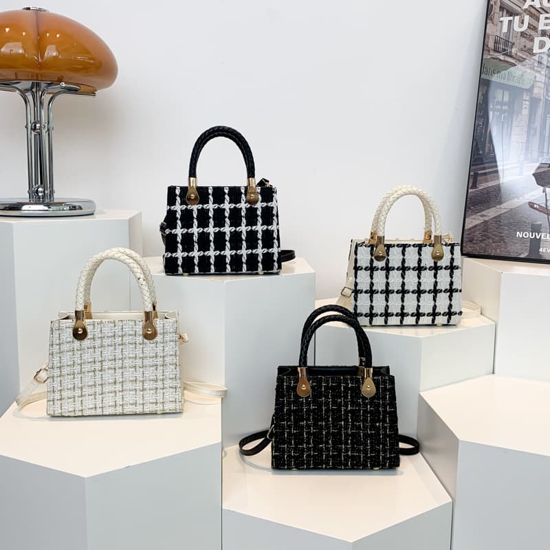 Designer-Style Woolen Handbag Lady Diana Bag for Women 2026 New Fashion Chanel-Style Spring and Summer Shoulder Bag Large Capacity Bag