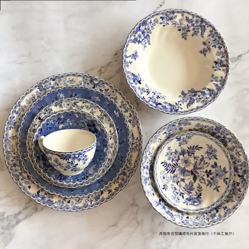 Export surplus British blue and white ceramic underglaze steak plates, dinner plates, dessert bowls, and household jars, no defects.