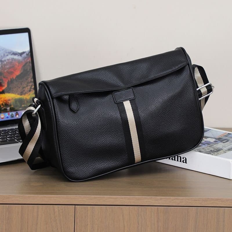 Men's Premium Single Shoulder Bag 2026 New Style Cowhide Commuter Bag Fashionable Large Capacity Crossbody Bag Men's Wholesale