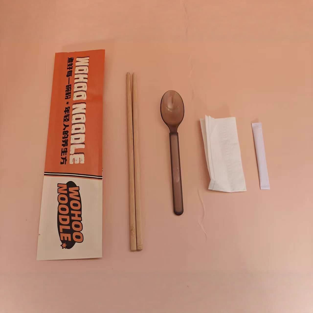 Manufacturer-supplied disposable cutlery packs for street stalls and restaurants, available for wholesale in bags.