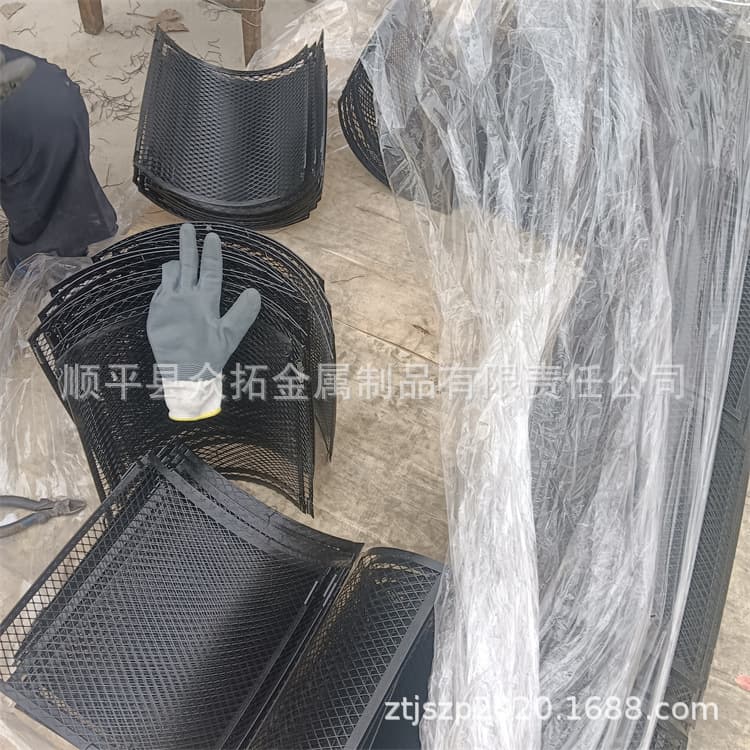 Plant protection cover, metal mesh cover, green plant anti-cat scratching cover, seedling protection cover