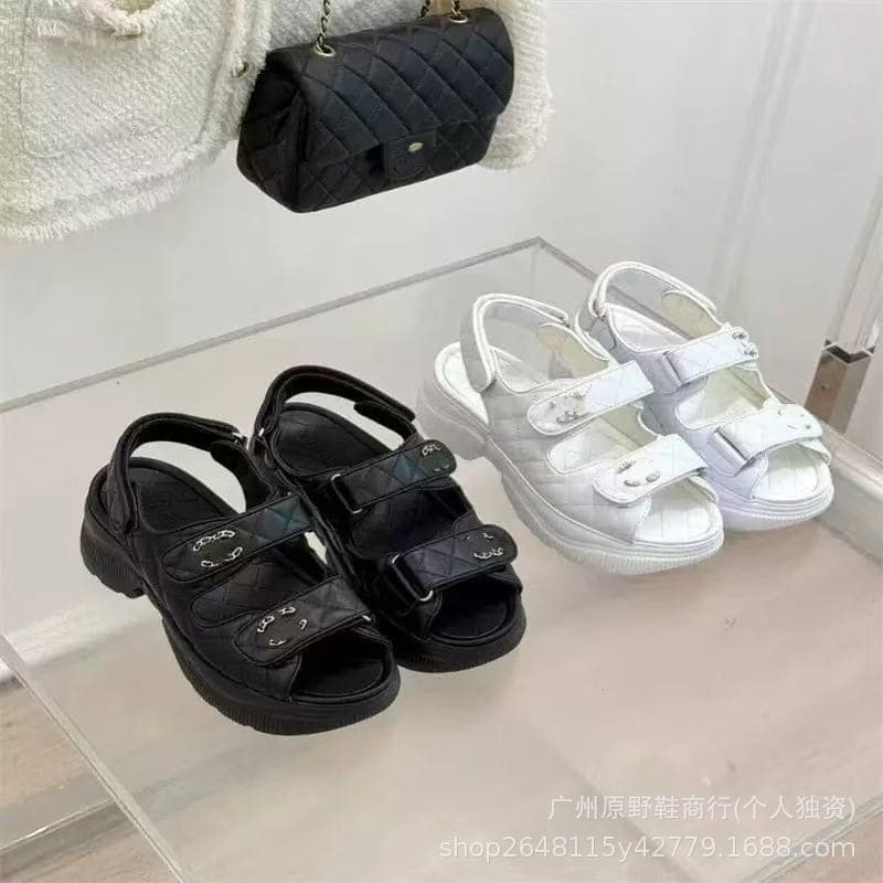 Chanel Style Velcro Heightening Thick Sole Sandals for Women, Diamond Pattern Oily Wax Leather One-Strap Beach Platform Sandals, Casual Women's Shoes