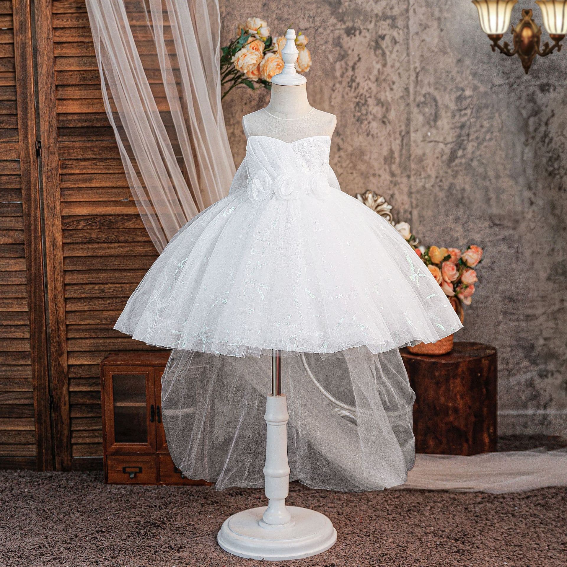 2026 New Tulle Princess Dress Girl Train Birthday First Birthday Dress Stylish Child Host Dress