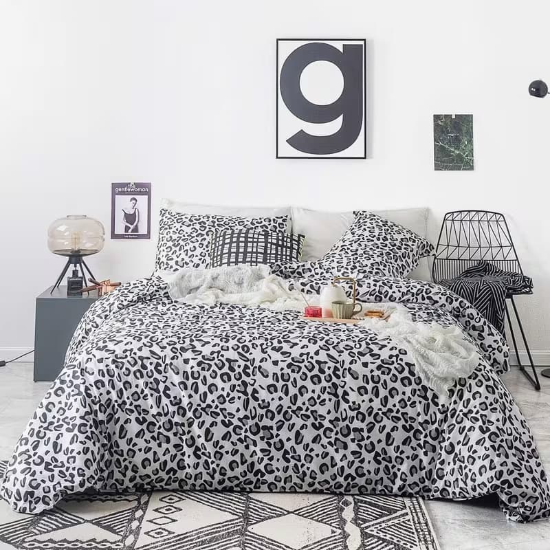 Black and White Leopard Print Bedding Set, Nordic Style Skin-Friendly Brushed Fabric Duvet Cover and Pillowcases, Hot-Selling Factory Stock
