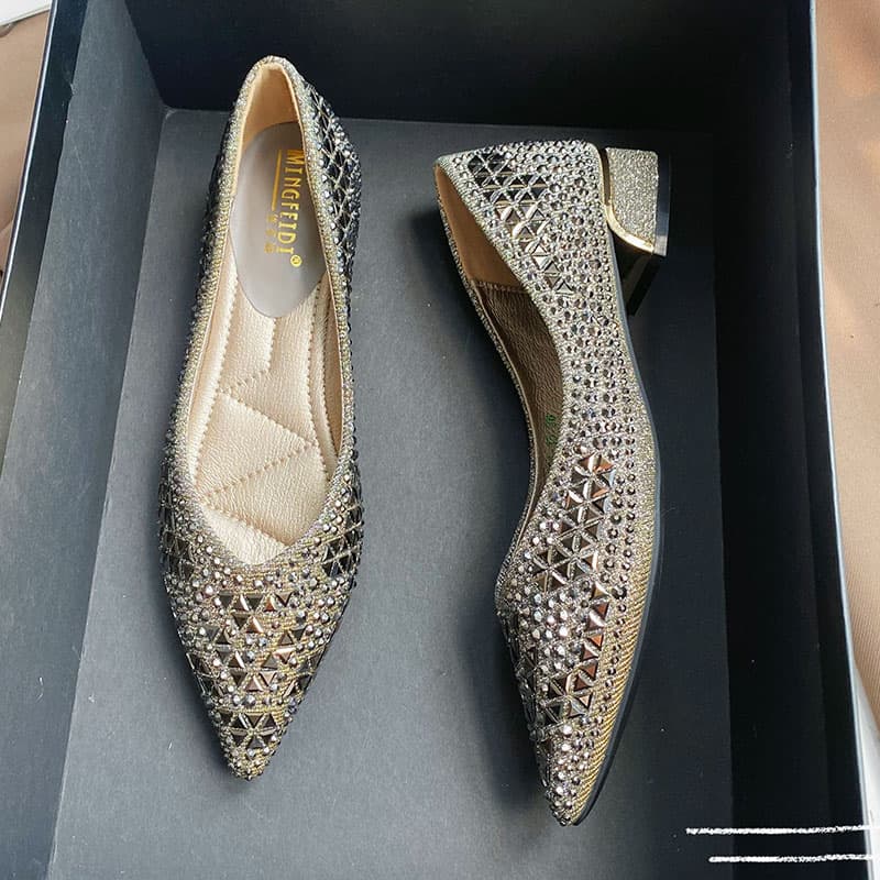 Thick-heeled French-style shoes with skirts for women 2026 new spring and autumn evening shoes with shallow water rhinestones fashionable women's shoes