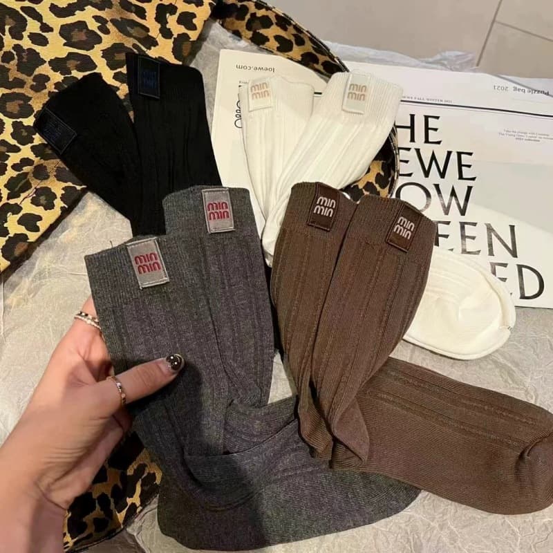 Ankora Red European Style Autumn New Letter Label Mid-Calf Socks for Women Premium Vertical Texture Trendy Stacking Socks