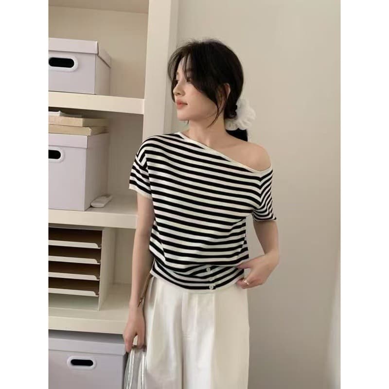 Korean slanted shoulder striped short-sleeved sweater for women in summer, slim and slim design, off-shoulder temperament, thin ice silk top
