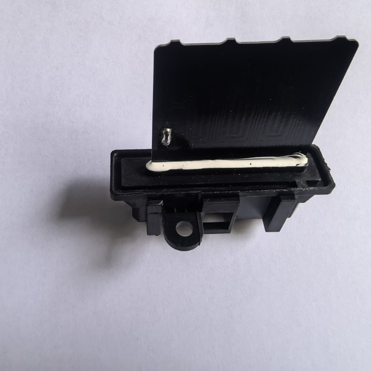 Applicable to Nissan Sunny car air conditioning blower resistance speed control module regulator 27150-8H300