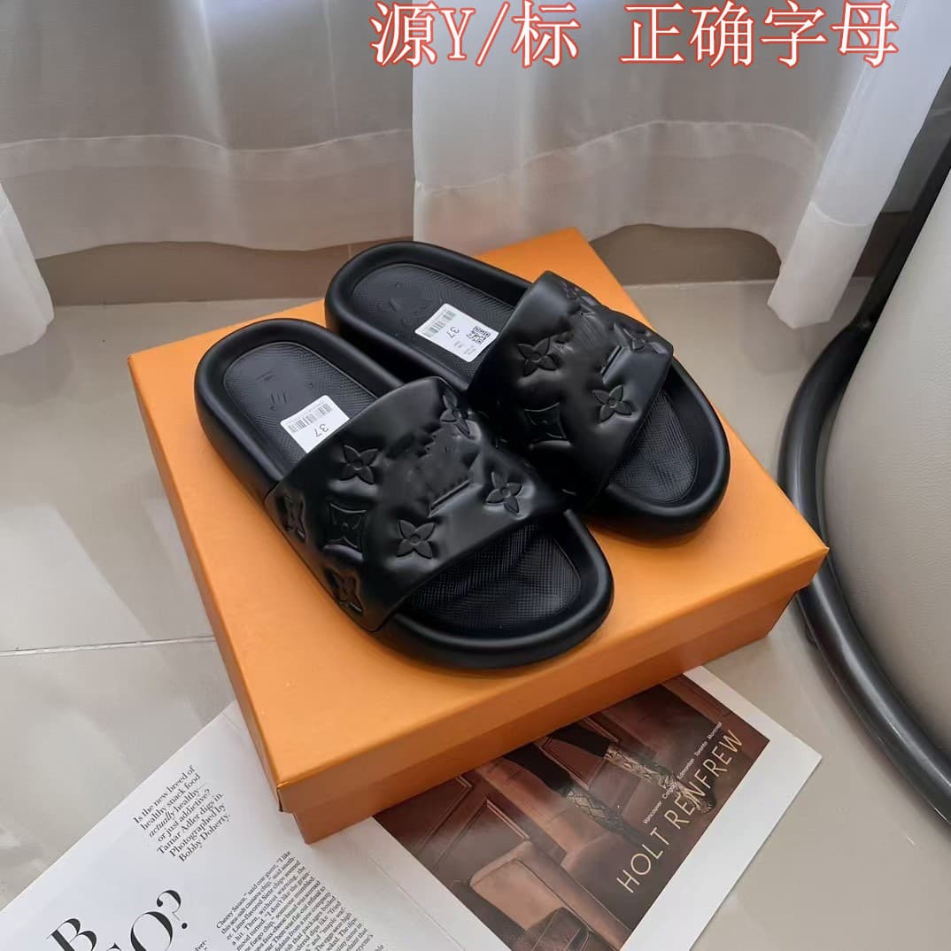 High-Quality EVA Letter Embossed Slides for Men and Women, Flat Non-Slip Versatile Flip-Flops, Wholesale Stock Available